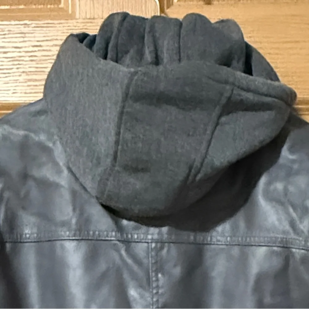 Men's Charcoal Hooded Jacket - Picture 9 of 11